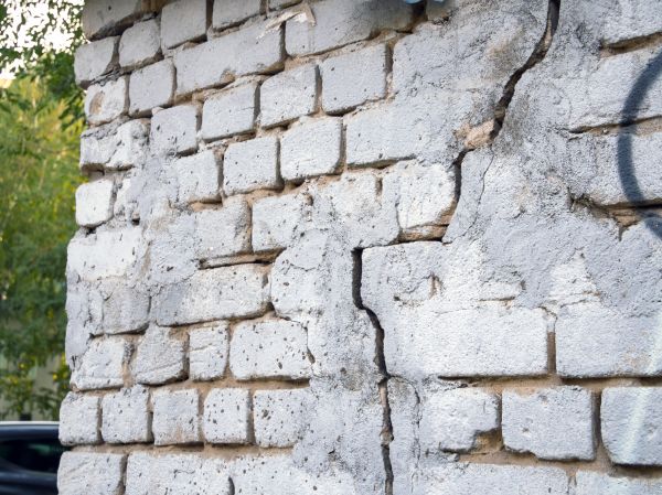 Cracked Brick Wall Repair in Kent